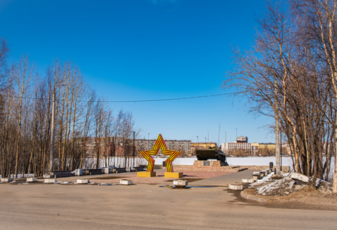 Праздничное оформление города Мончегорск ко Дню Победы-1