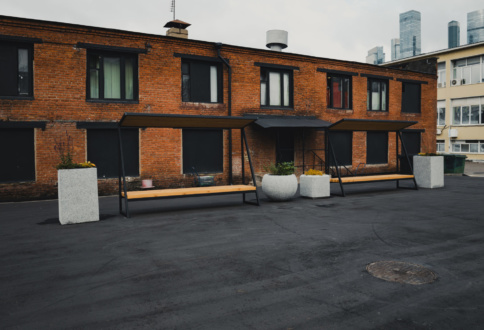 Уличные скамейки в г. Москва-1