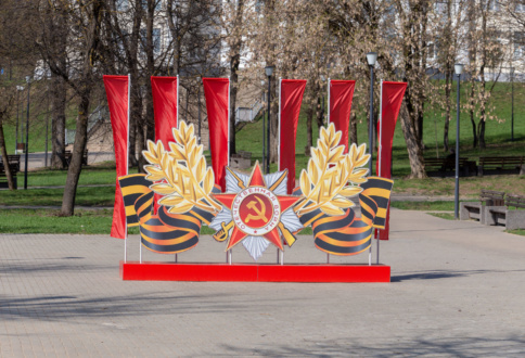 Поставка флаговой конструкции ко Дню Победы в г. Торжок-1